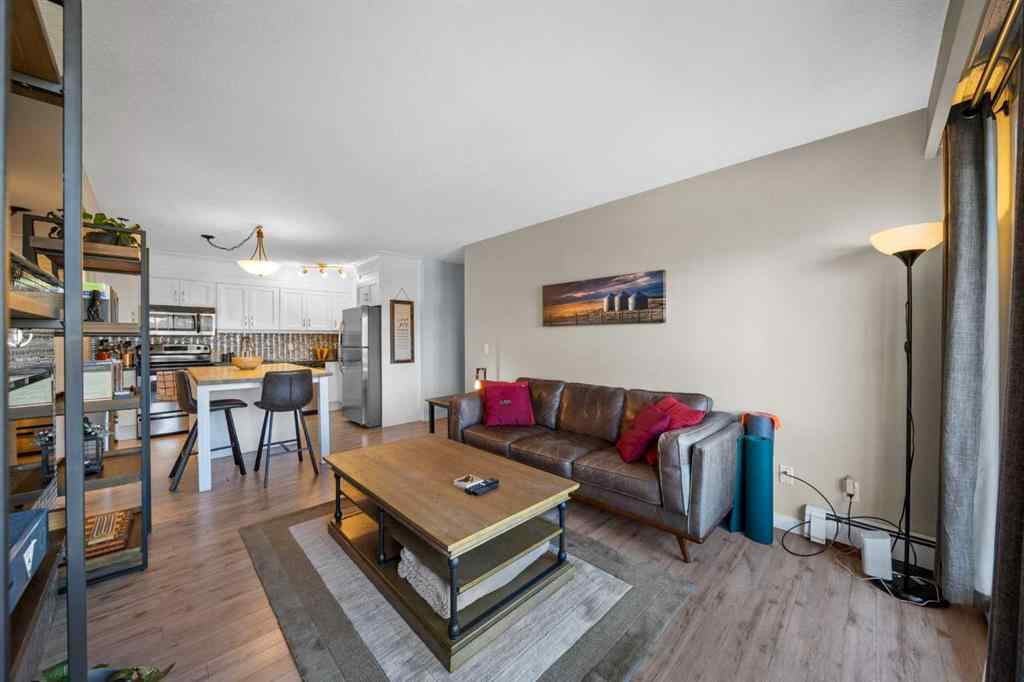 MLS® A2262545 - Unit #304 1222 Kensington Close NW in Hillhurst Calgary, Residential