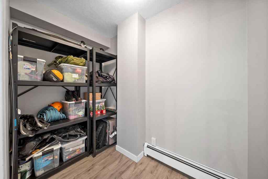 MLS® A2262545 - Unit #304 1222 Kensington Close NW in Hillhurst Calgary, Residential