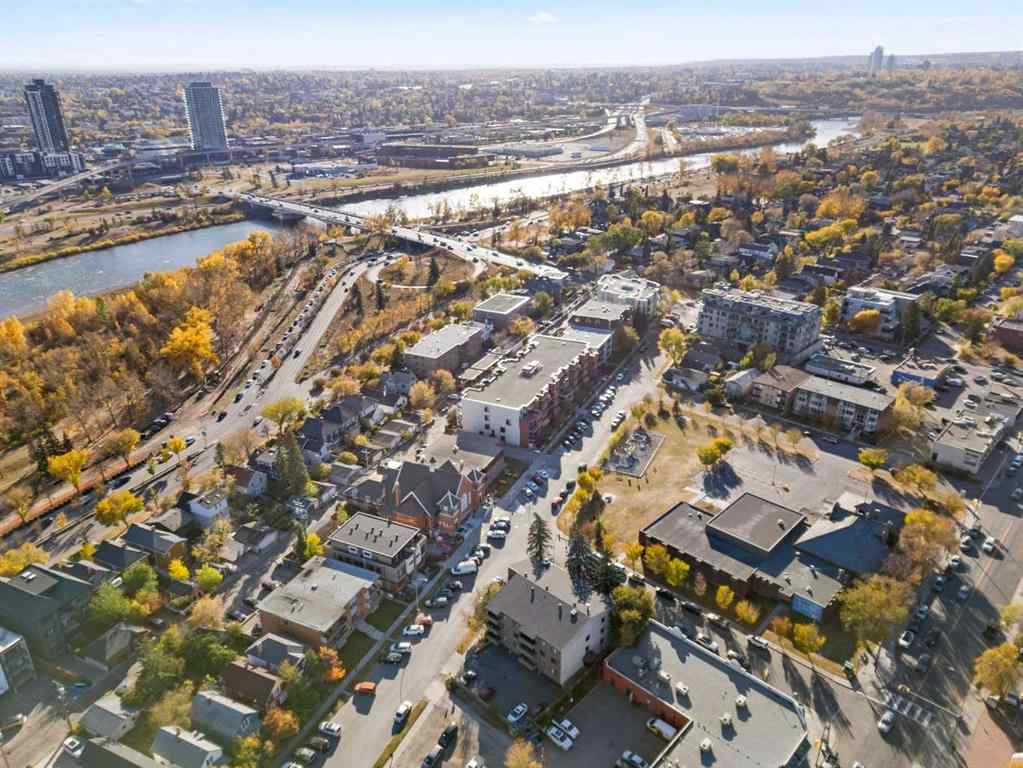 MLS® A2262545 - Unit #304 1222 Kensington Close NW in Hillhurst Calgary, Residential