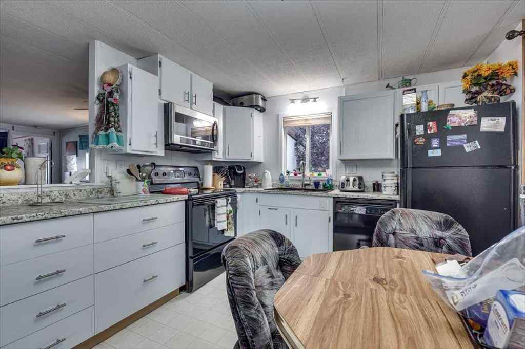 MLS® A2262551 - 4539 Eastview Crescent  in NONE Rimbey, Residential