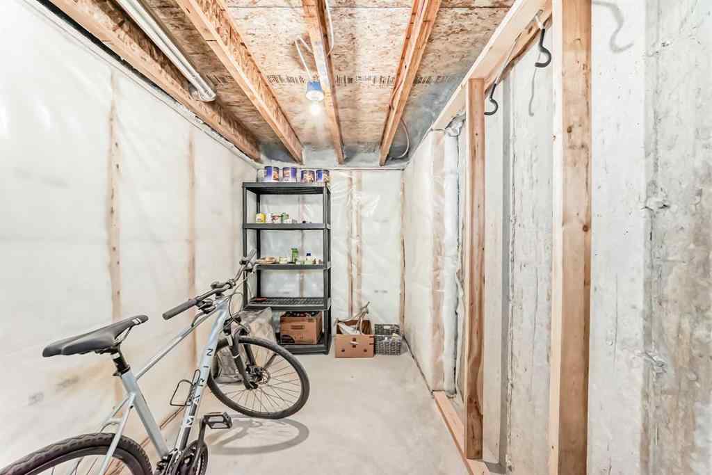 MLS® A2262552 - 404 Yorkville Avenue SW in Yorkville Calgary, Residential