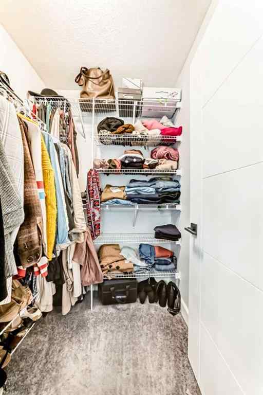 MLS® A2262552 - 404 Yorkville Avenue SW in Yorkville Calgary, Residential