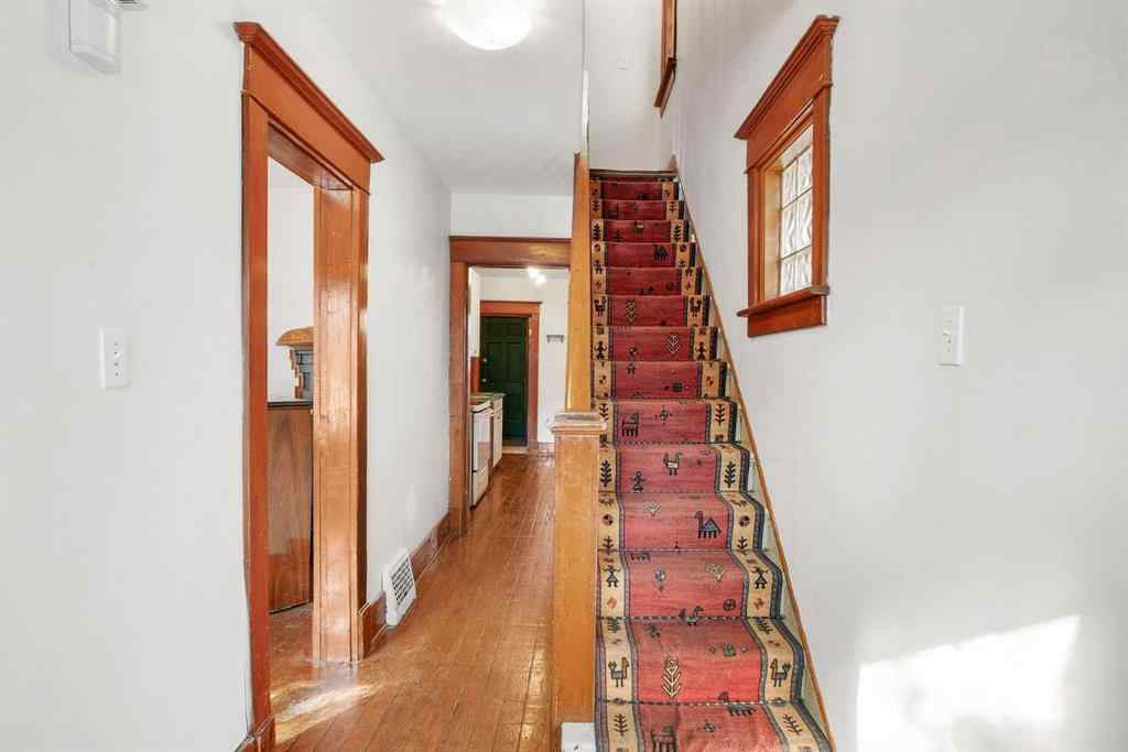 MLS® A2262561 - 2452 28 Avenue SW in Richmond Calgary, Residential