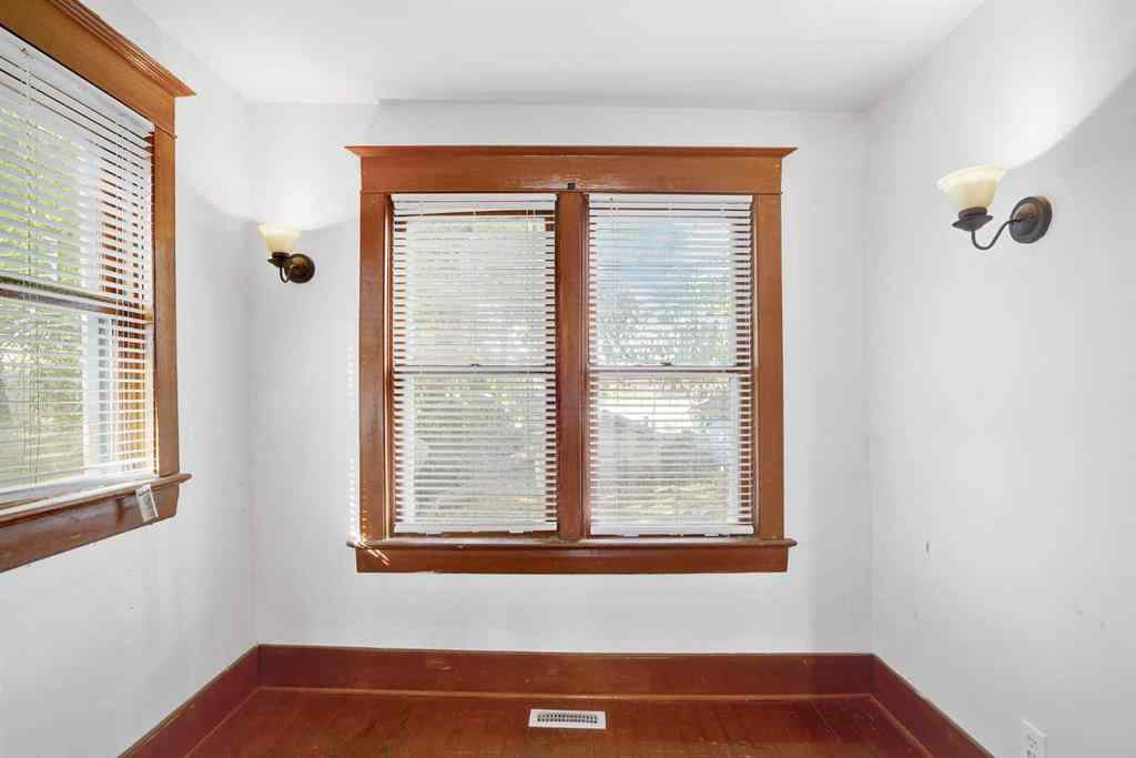 MLS® A2262561 - 2452 28 Avenue SW in Richmond Calgary, Residential