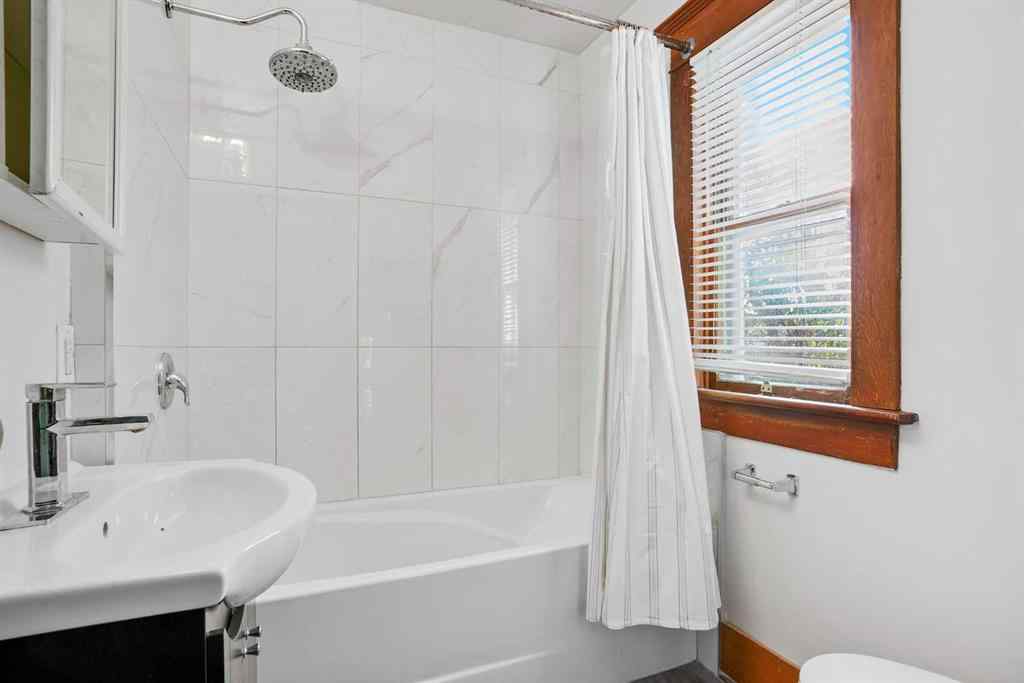 MLS® A2262561 - 2452 28 Avenue SW in Richmond Calgary, Residential