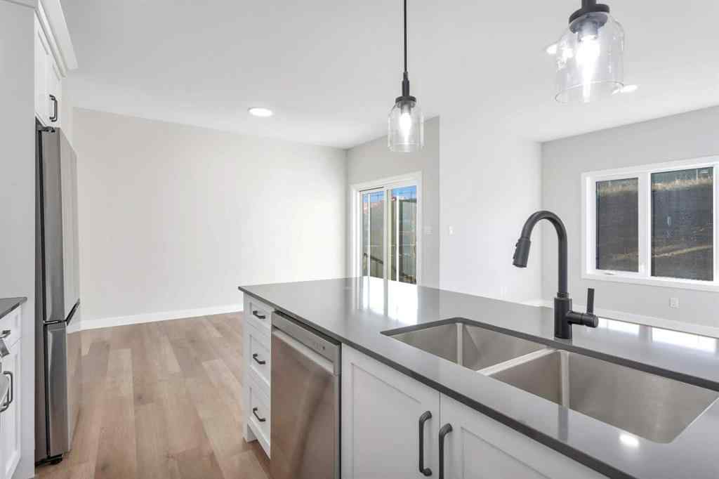 MLS® A2262565 - 48 Concord Rise  in Crestview Sylvan Lake, Residential