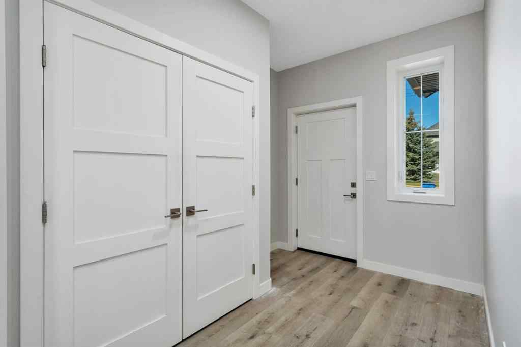 MLS® A2262567 - 5043 56 Street  in Dodds Lake Innisfail, Residential