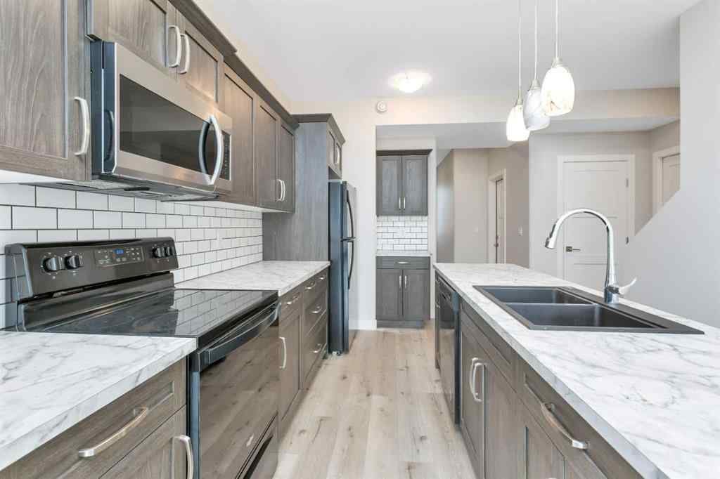 MLS® A2262567 - 5043 56 Street  in Dodds Lake Innisfail, Residential