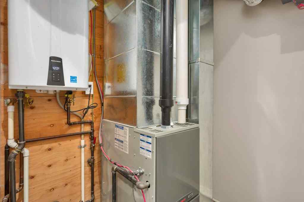 MLS® A2262567 - 5043 56 Street  in Dodds Lake Innisfail, Residential