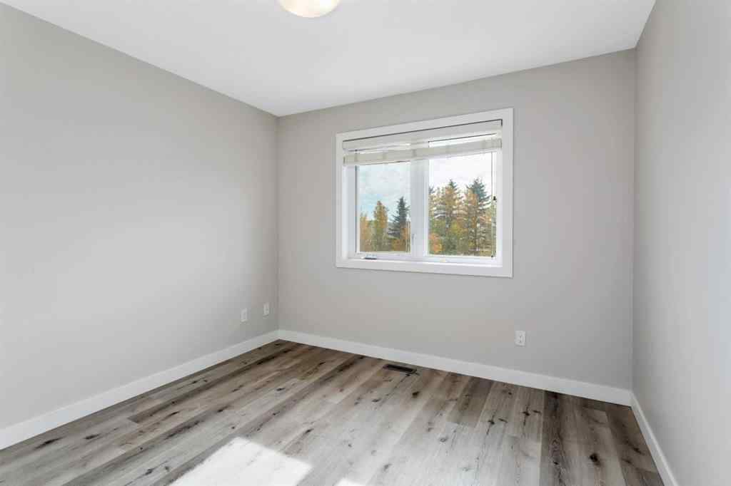 MLS® A2262567 - 5043 56 Street  in Dodds Lake Innisfail, Residential