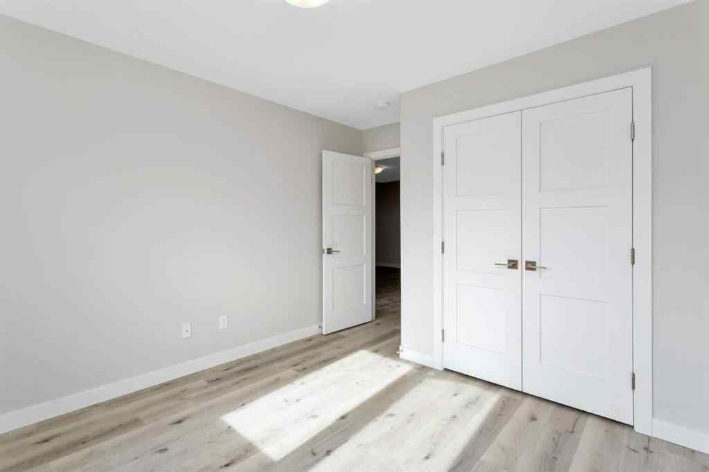 MLS® A2262567 - 5043 56 Street  in Dodds Lake Innisfail, Residential