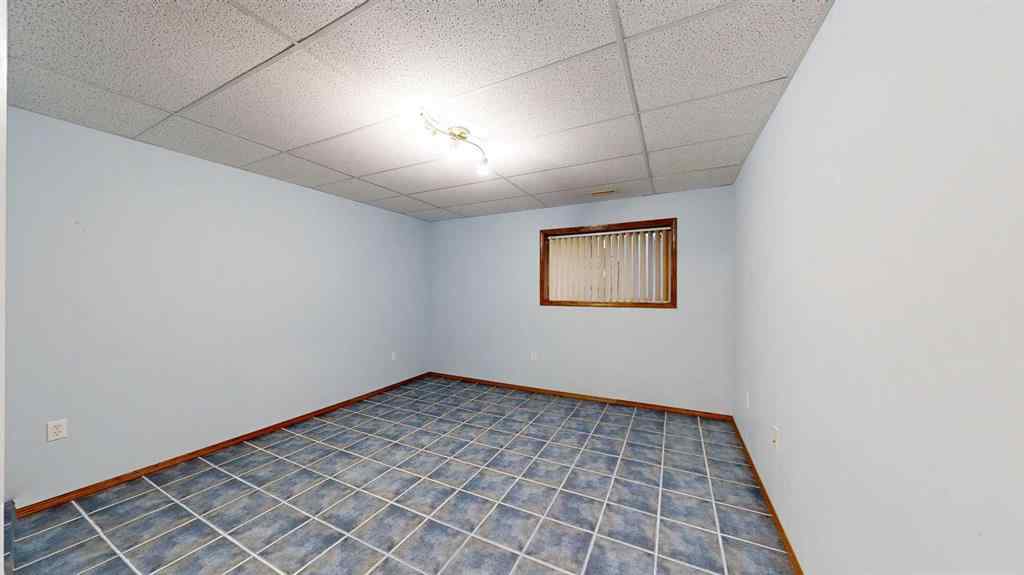 MLS® A2262571 - 2288 7 Avenue NE in Northeast Crescent Heights Medicine Hat, Residential