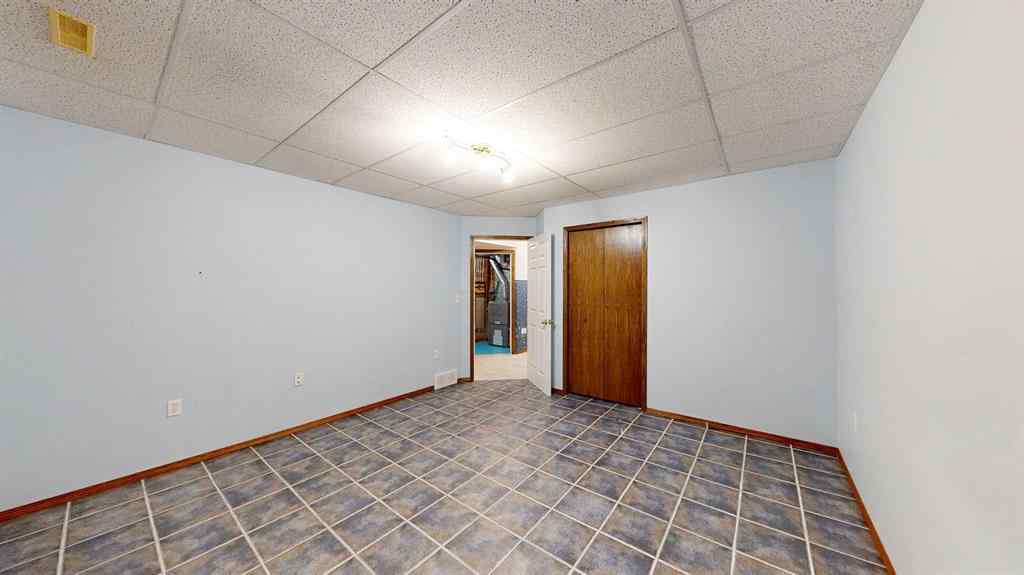 MLS® A2262571 - 2288 7 Avenue NE in Northeast Crescent Heights Medicine Hat, Residential