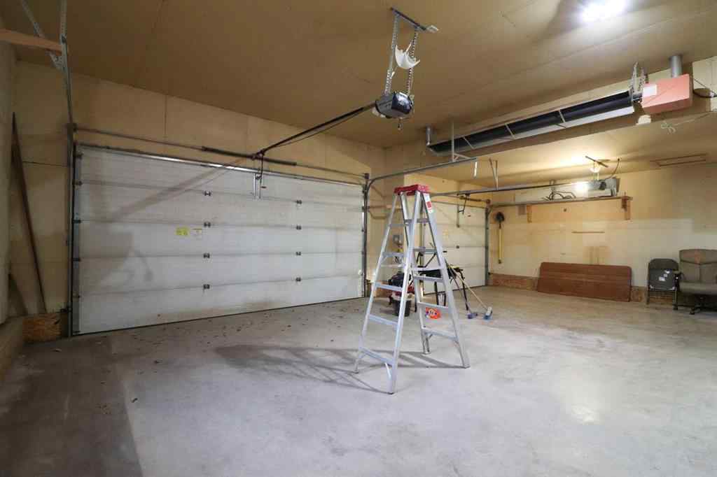 MLS® A2262571 - 2288 7 Avenue NE in Northeast Crescent Heights Medicine Hat, Residential