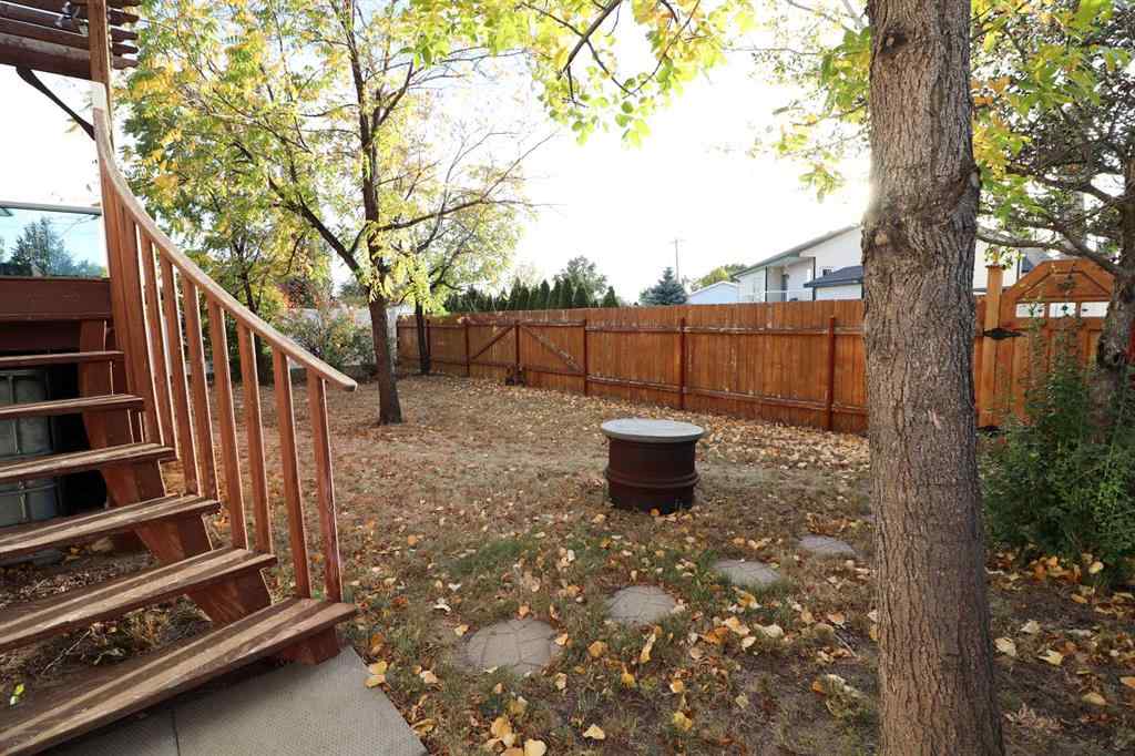 MLS® A2262571 - 2288 7 Avenue NE in Northeast Crescent Heights Medicine Hat, Residential