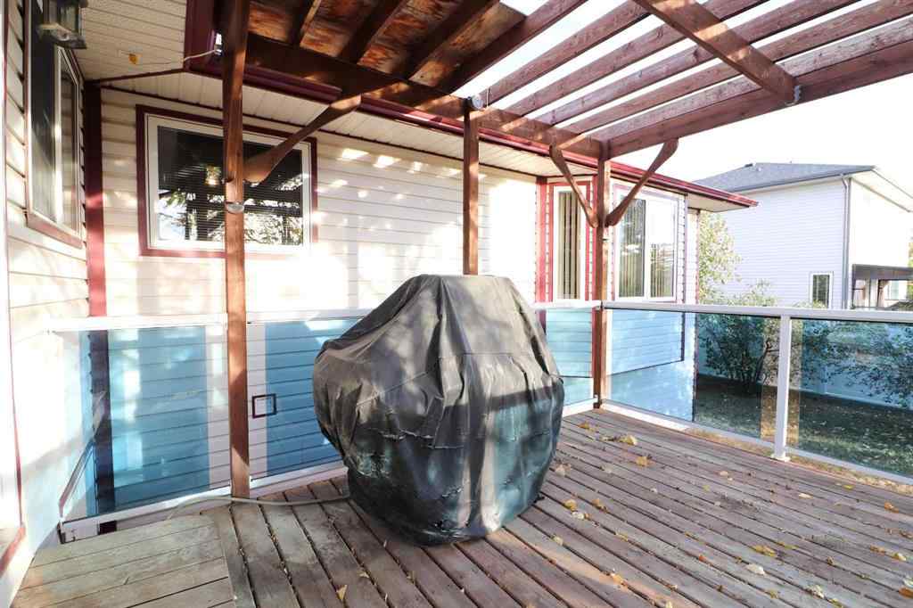 MLS® A2262571 - 2288 7 Avenue NE in Northeast Crescent Heights Medicine Hat, Residential