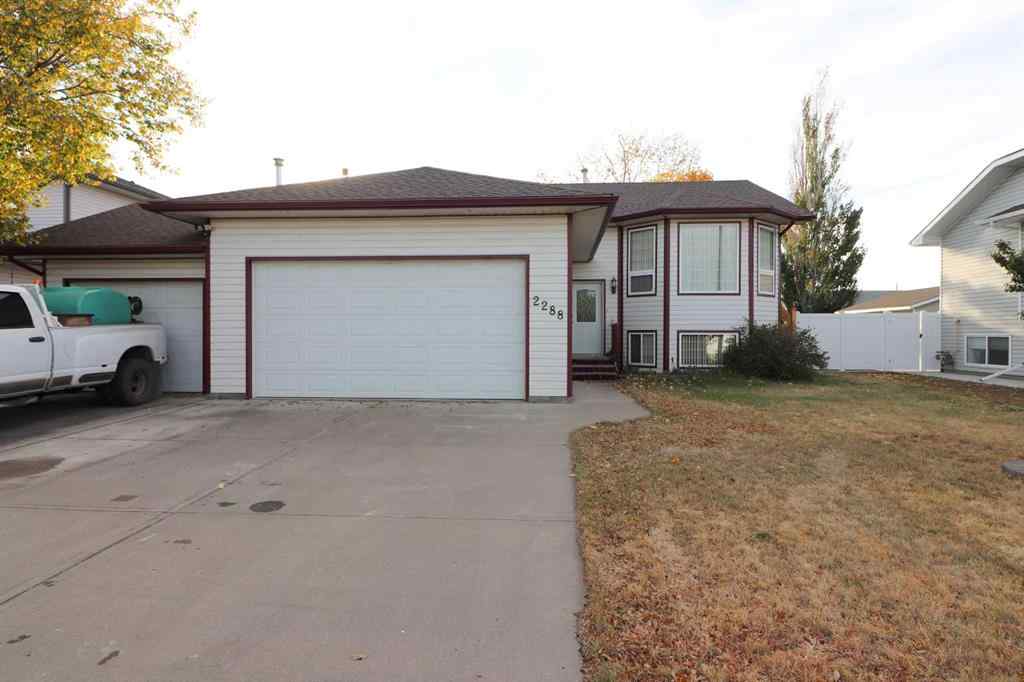MLS® A2262571 - 2288 7 Avenue NE in Northeast Crescent Heights Medicine Hat, Residential