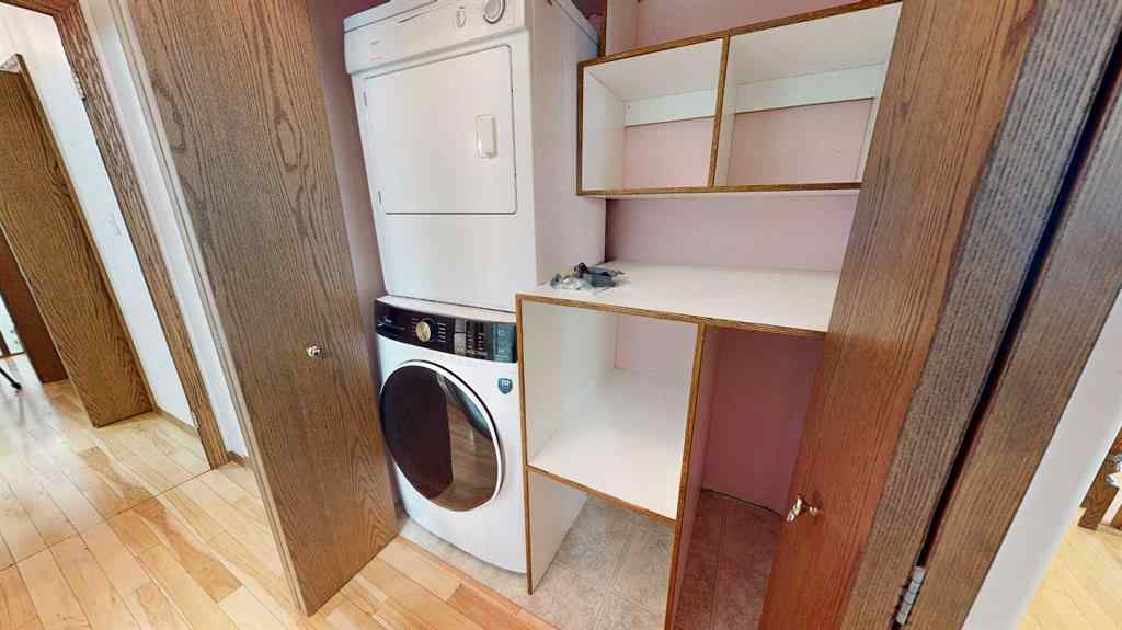 MLS® A2262571 - 2288 7 Avenue NE in Northeast Crescent Heights Medicine Hat, Residential