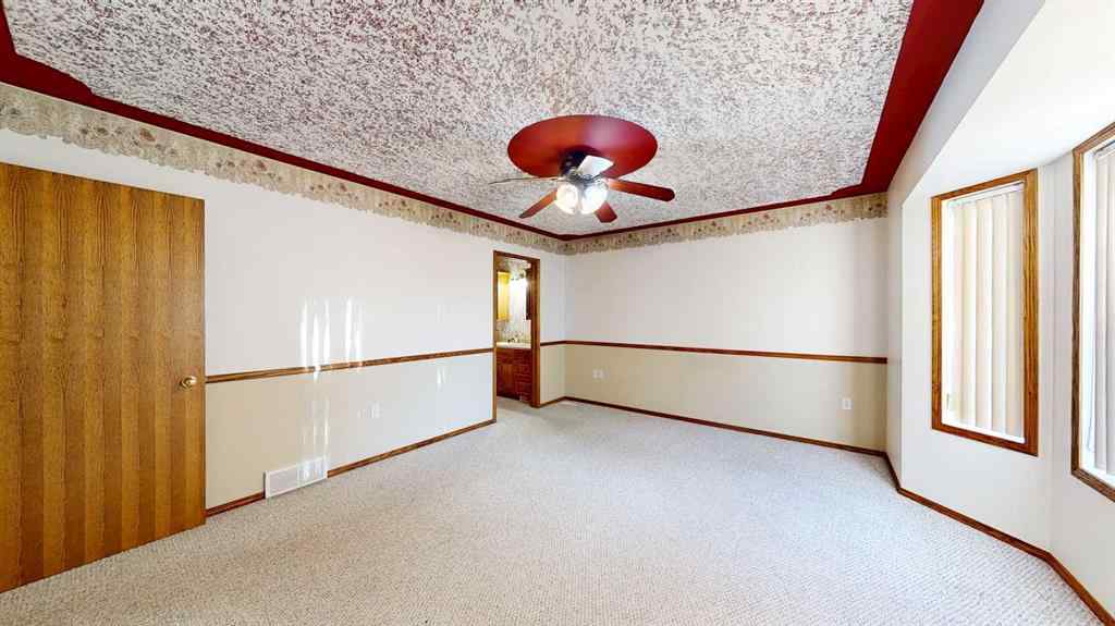 MLS® A2262571 - 2288 7 Avenue NE in Northeast Crescent Heights Medicine Hat, Residential