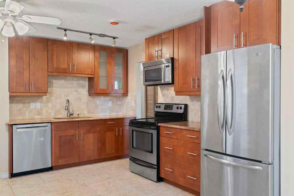 MLS® A2262572 - 84 Maranda Close NE in Marlborough Calgary, Residential