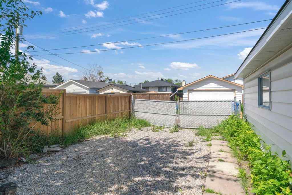 MLS® A2262572 - 84 Maranda Close NE in Marlborough Calgary, Residential