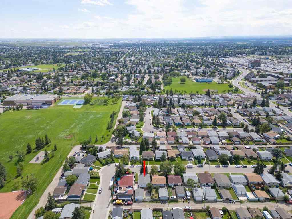 MLS® A2262572 - 84 Maranda Close NE in Marlborough Calgary, Residential