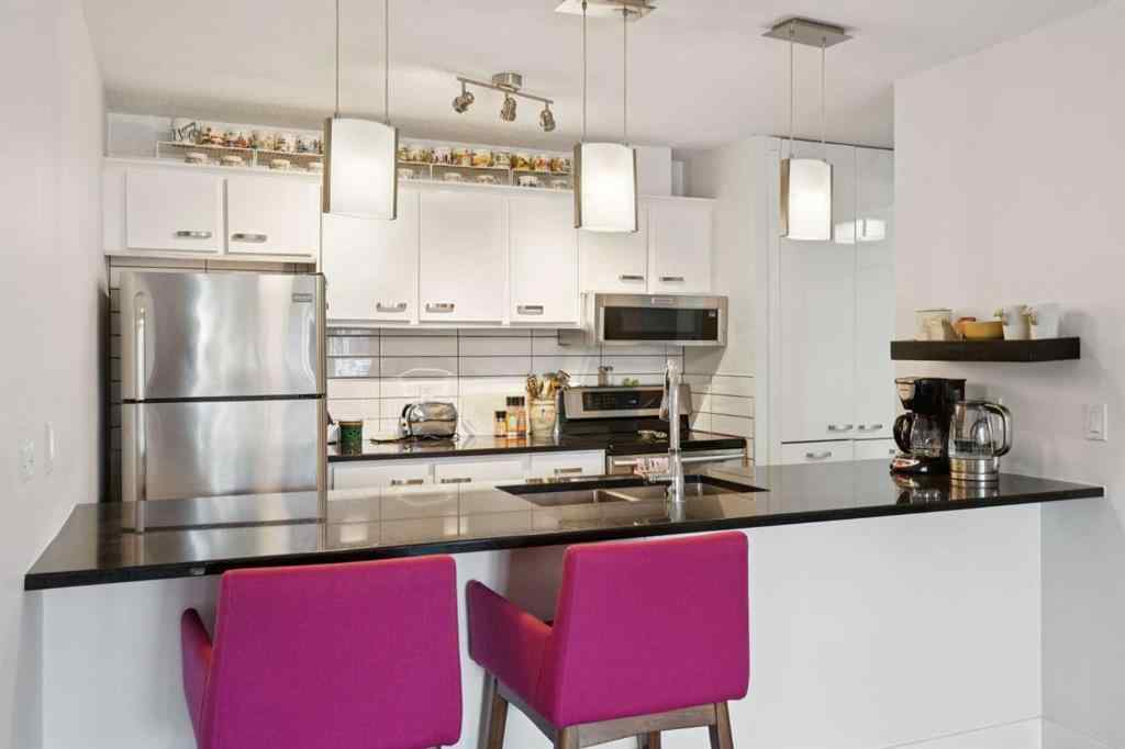 MLS® A2262573 - Unit #1 1606 34 Avenue SW in South Calgary Calgary, Residential