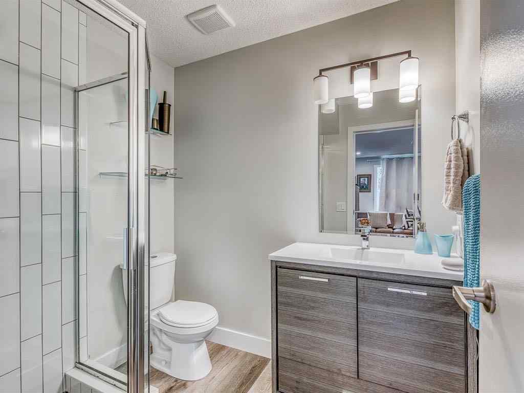 MLS® A2262573 - Unit #1 1606 34 Avenue SW in South Calgary Calgary, Residential