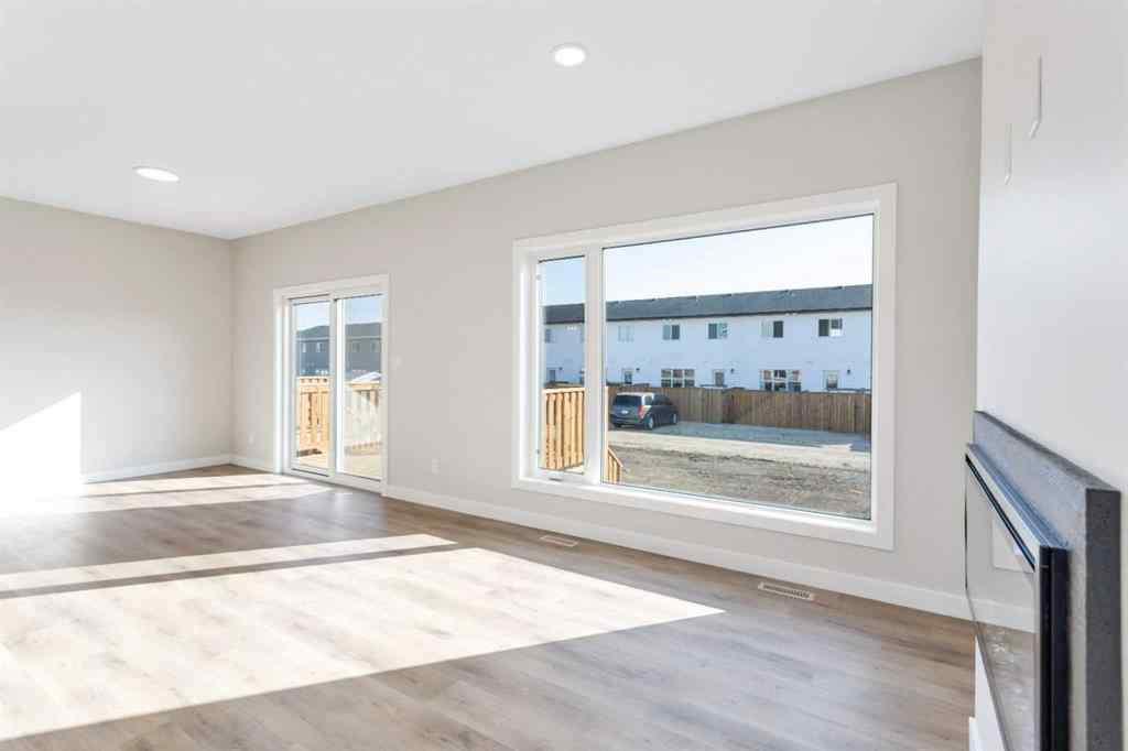 MLS® A2262574 - 122 Norseman Close  in Oxford Landing Penhold, Residential
