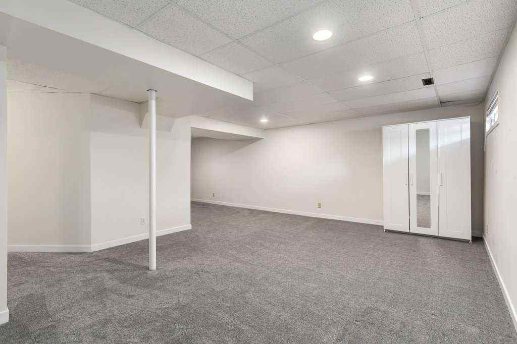 MLS® A2262576 - Unit #4 1939 25A Street SW in Killarney/Glengarry Calgary, Residential