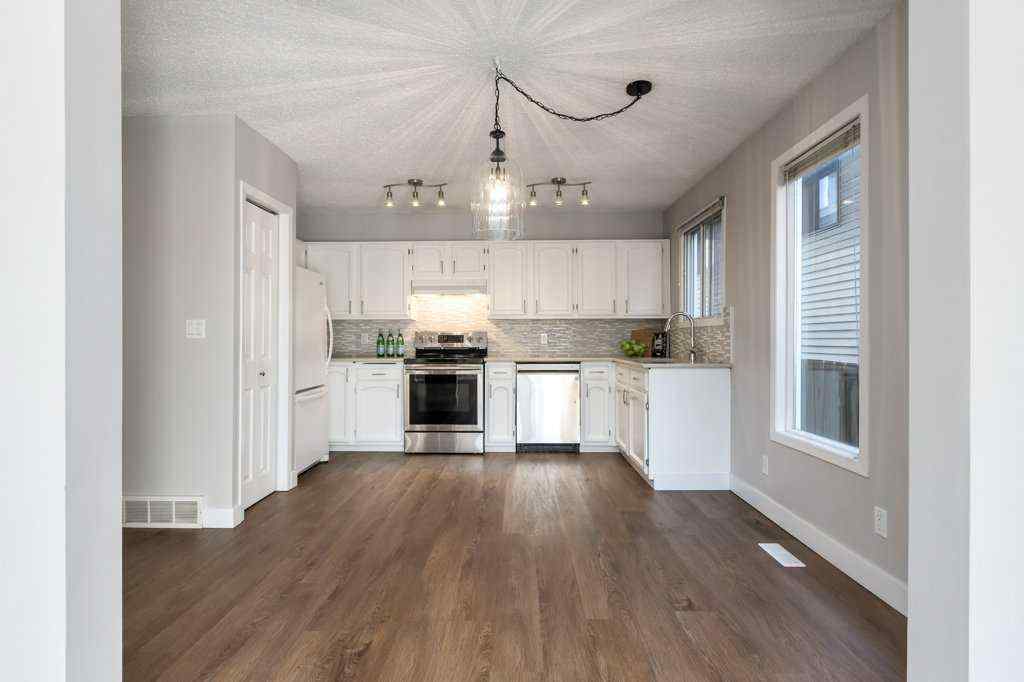 MLS® A2262576 - Unit #4 1939 25A Street SW in Killarney/Glengarry Calgary, Residential