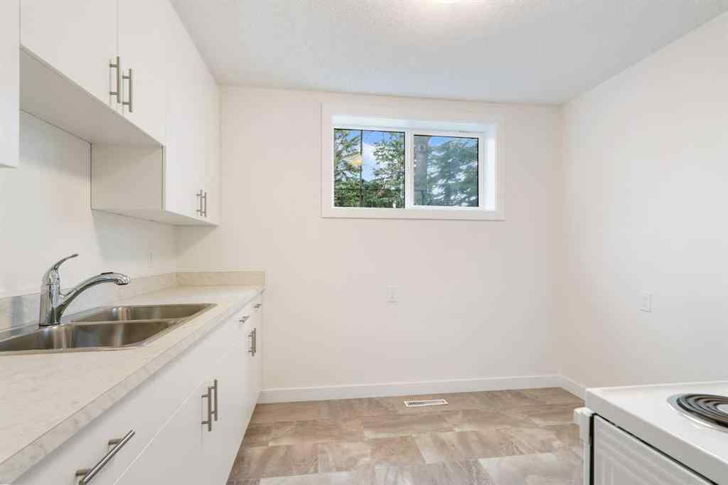 MLS® A2262577 - 2815 41 Street SW in Glenbrook Calgary, Residential