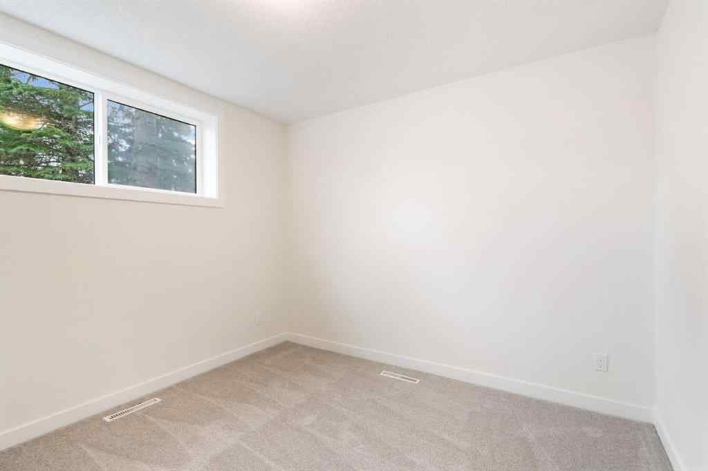 MLS® A2262577 - 2815 41 Street SW in Glenbrook Calgary, Residential