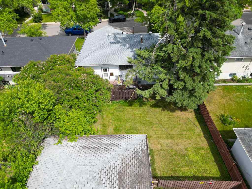 MLS® A2262577 - 2815 41 Street SW in Glenbrook Calgary, Residential