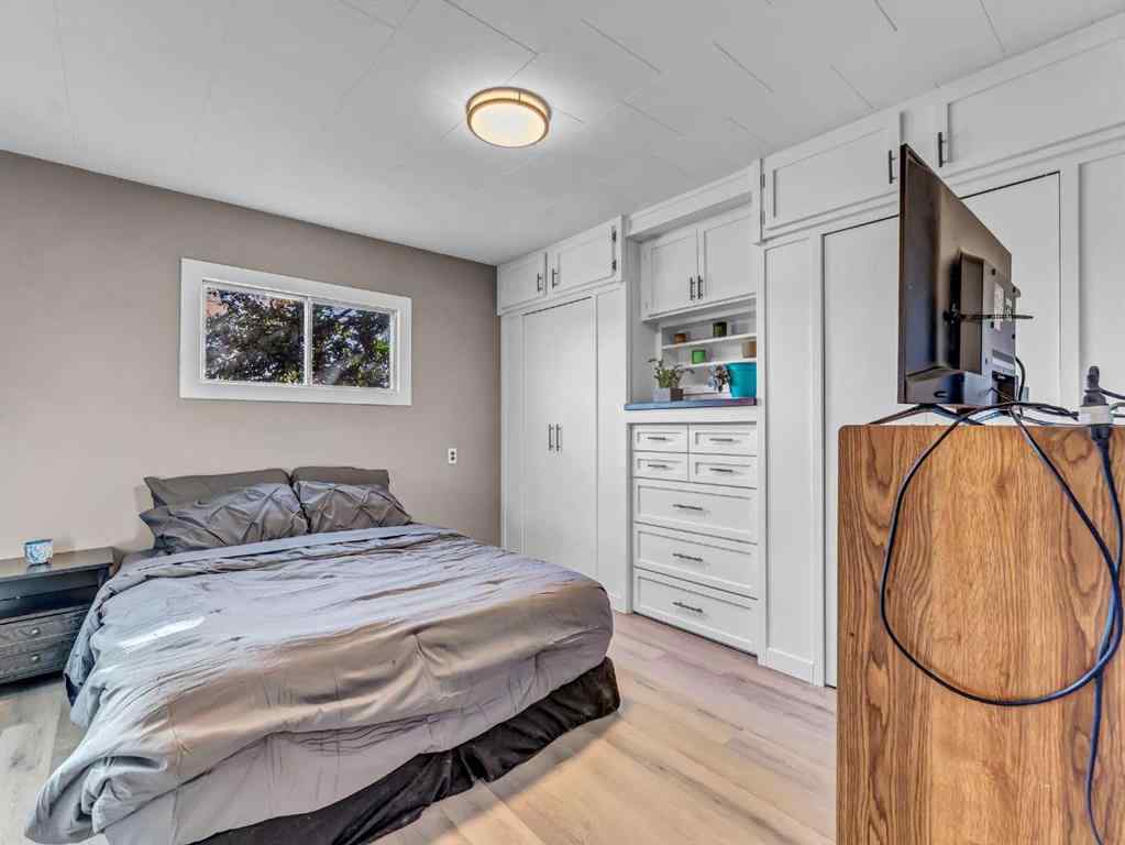 MLS® A2262578 - 80 Pacific Avenue  in NONE Irvine, Residential