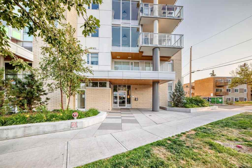 MLS® A2262579 - Unit #311 1107 Gladstone Road NW in Hillhurst Calgary, Residential