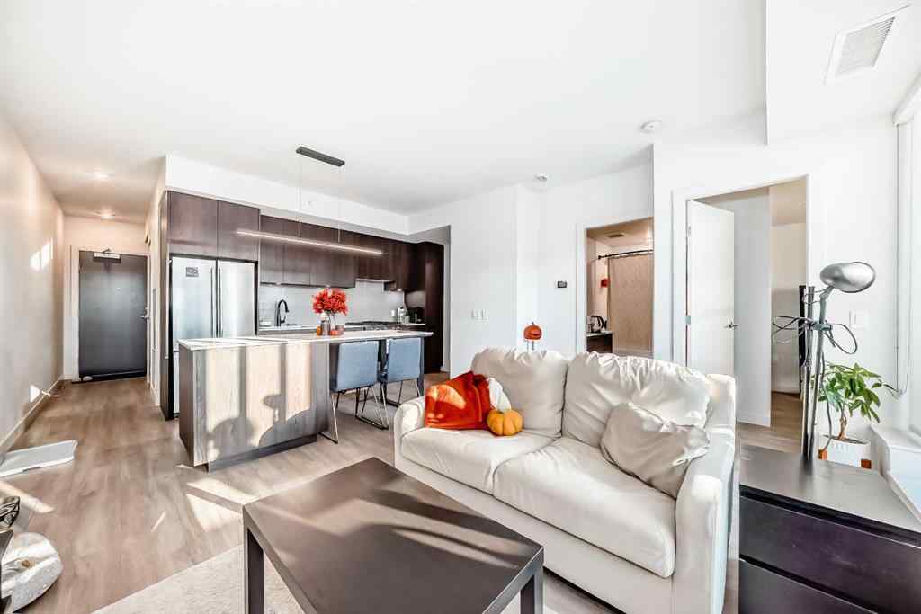 MLS® A2262579 - Unit #311 1107 Gladstone Road NW in Hillhurst Calgary, Residential