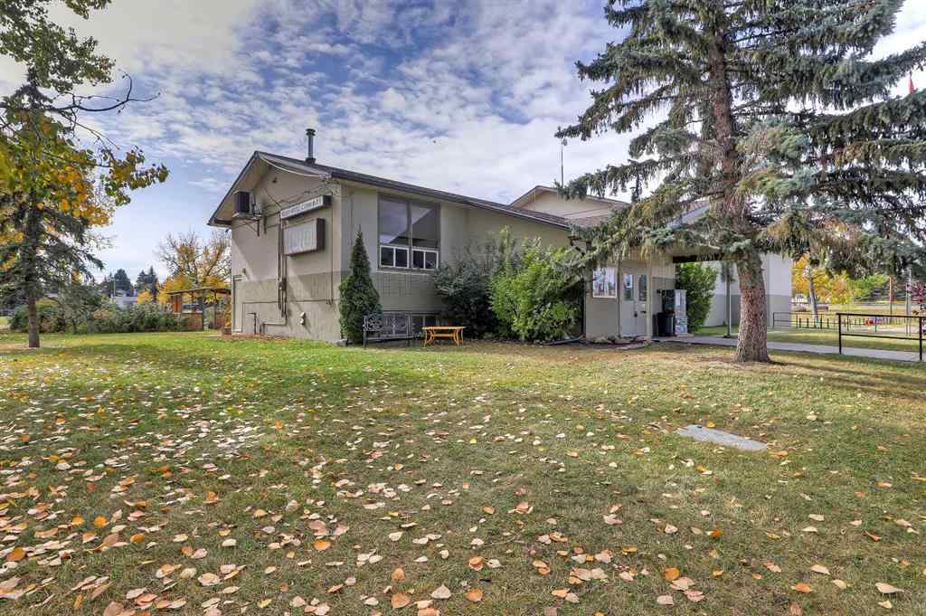 MLS® A2262585 - 102 Sabrina Road SW in Southwood Calgary, Residential