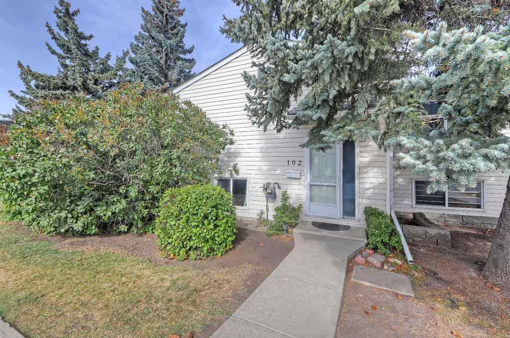 MLS® A2262585 - 102 Sabrina Road SW in Southwood Calgary, Residential