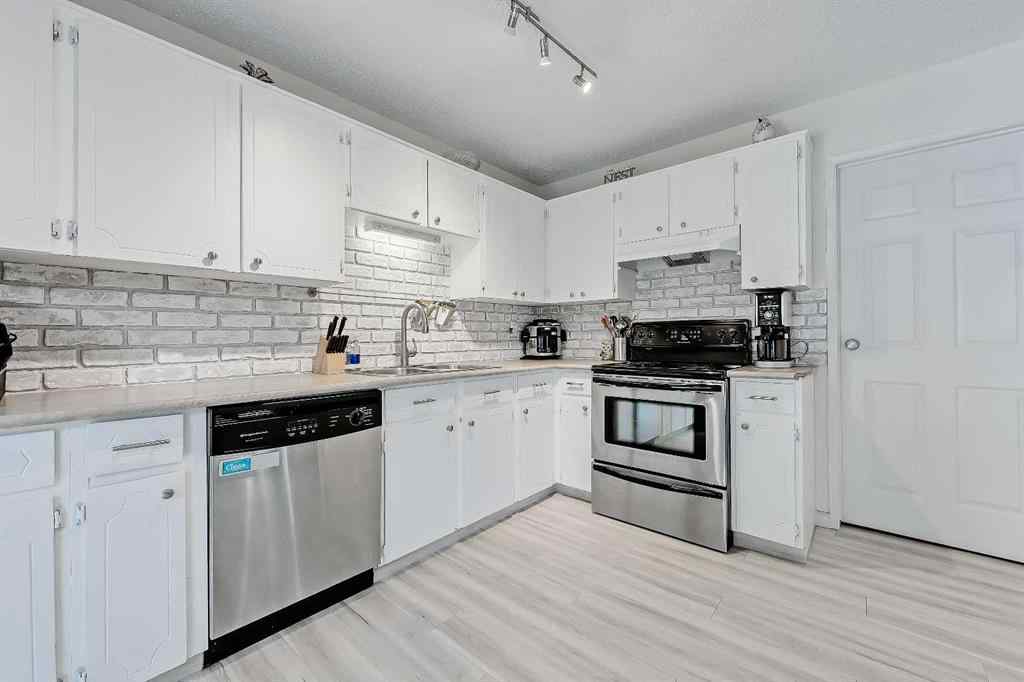 MLS® A2262585 - 102 Sabrina Road SW in Southwood Calgary, Residential