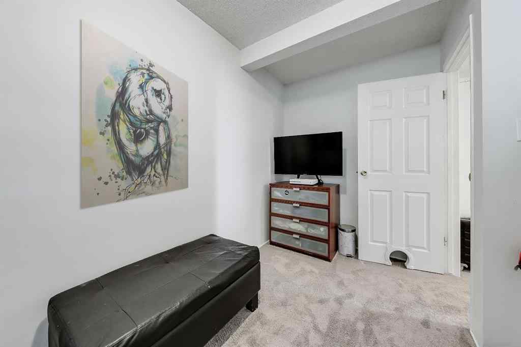 MLS® A2262585 - 102 Sabrina Road SW in Southwood Calgary, Residential