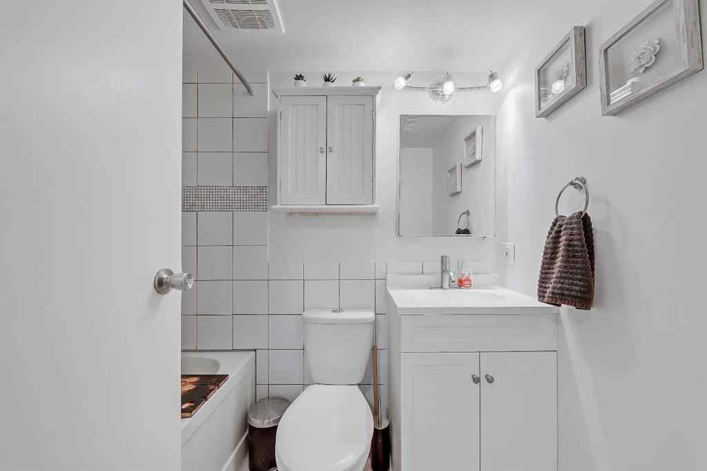 MLS® A2262585 - 102 Sabrina Road SW in Southwood Calgary, Residential