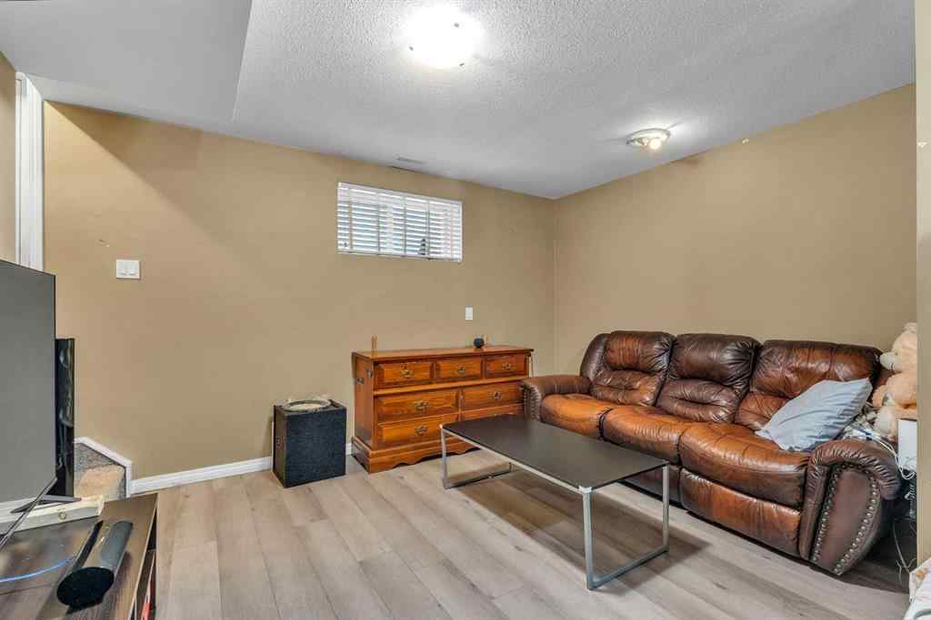 MLS® A2262592 - 19 Taralake Rise NE in Taradale Calgary, Residential