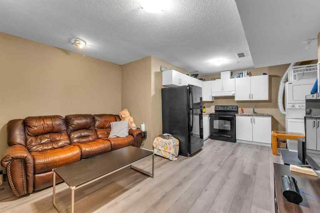 MLS® A2262592 - 19 Taralake Rise NE in Taradale Calgary, Residential