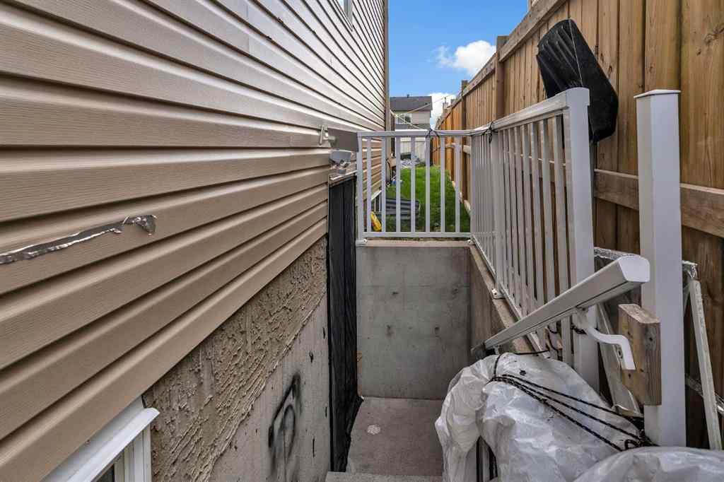 MLS® A2262592 - 19 Taralake Rise NE in Taradale Calgary, Residential