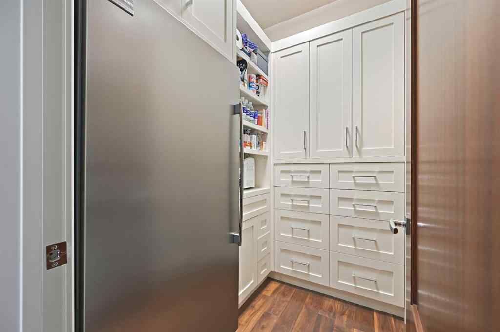 MLS® A2262594 - 31 Spring Valley Heights SW in Springbank Hill Calgary, Residential