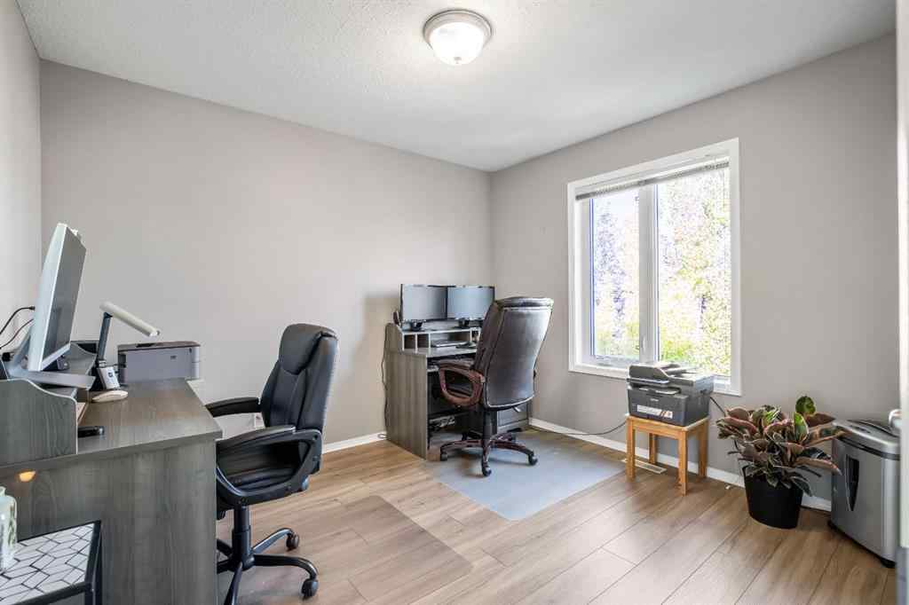 MLS® A2262599 - 17 Luxstone Crescent SW in Luxstone Airdrie, Residential