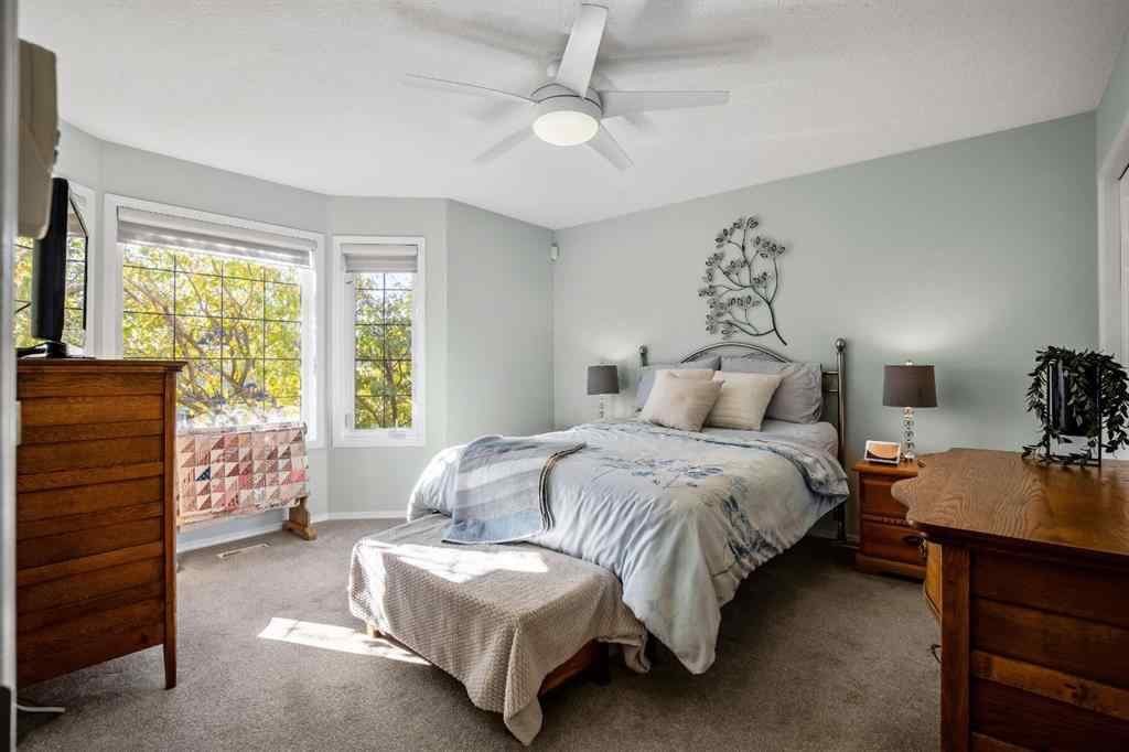 MLS® A2262599 - 17 Luxstone Crescent SW in Luxstone Airdrie, Residential