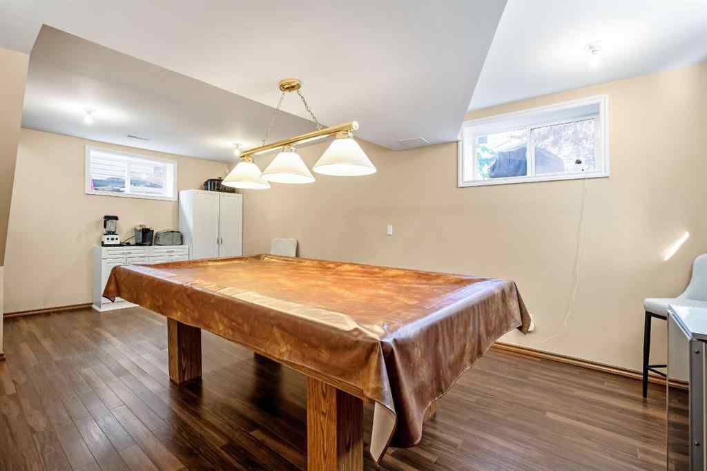 MLS® A2262599 - 17 Luxstone Crescent SW in Luxstone Airdrie, Residential