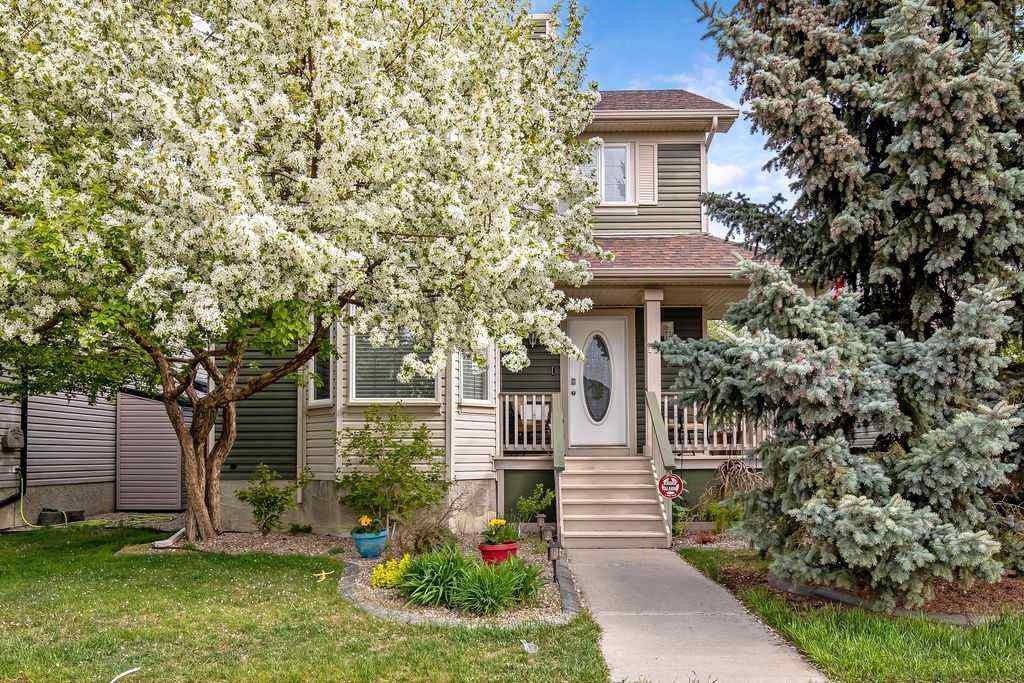 MLS® A2262599 - 17 Luxstone Crescent SW in Luxstone Airdrie, Residential